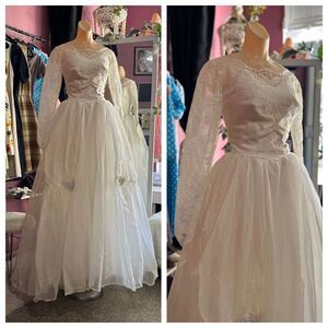 Vintage 50s Princess Ball Gown Fit & Flare Wedding Dress White Lace XXS